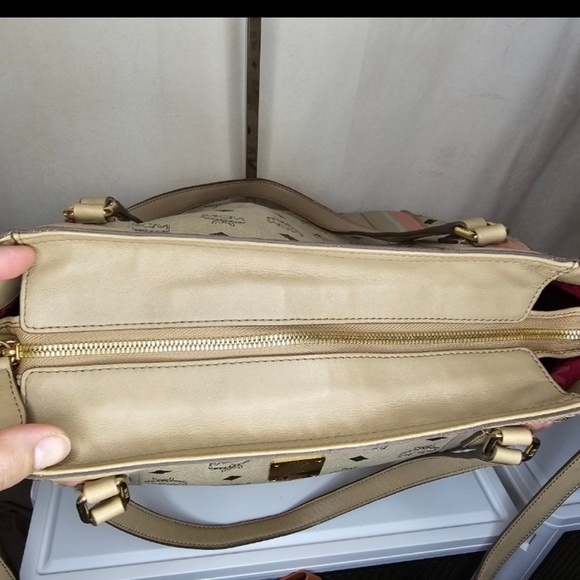✨️💕 MCM beige  2 WAY TOTE  shoulder BAG ✨️💕 - Picture 12 of 12